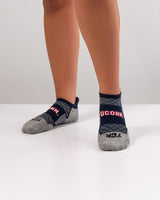 TCK Connecticut Huskies / Medium UConn Huskies No Show Tour Socks